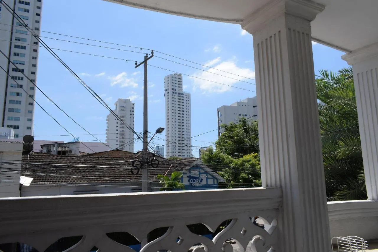 The Three Dog'S House Manga Vandrehjem Cartagena 0*,  Colombia